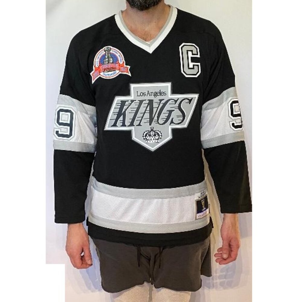 Authentic Wayne Gretzky NHL hockey Los Angeles Kings Mitchell and Ness jersey